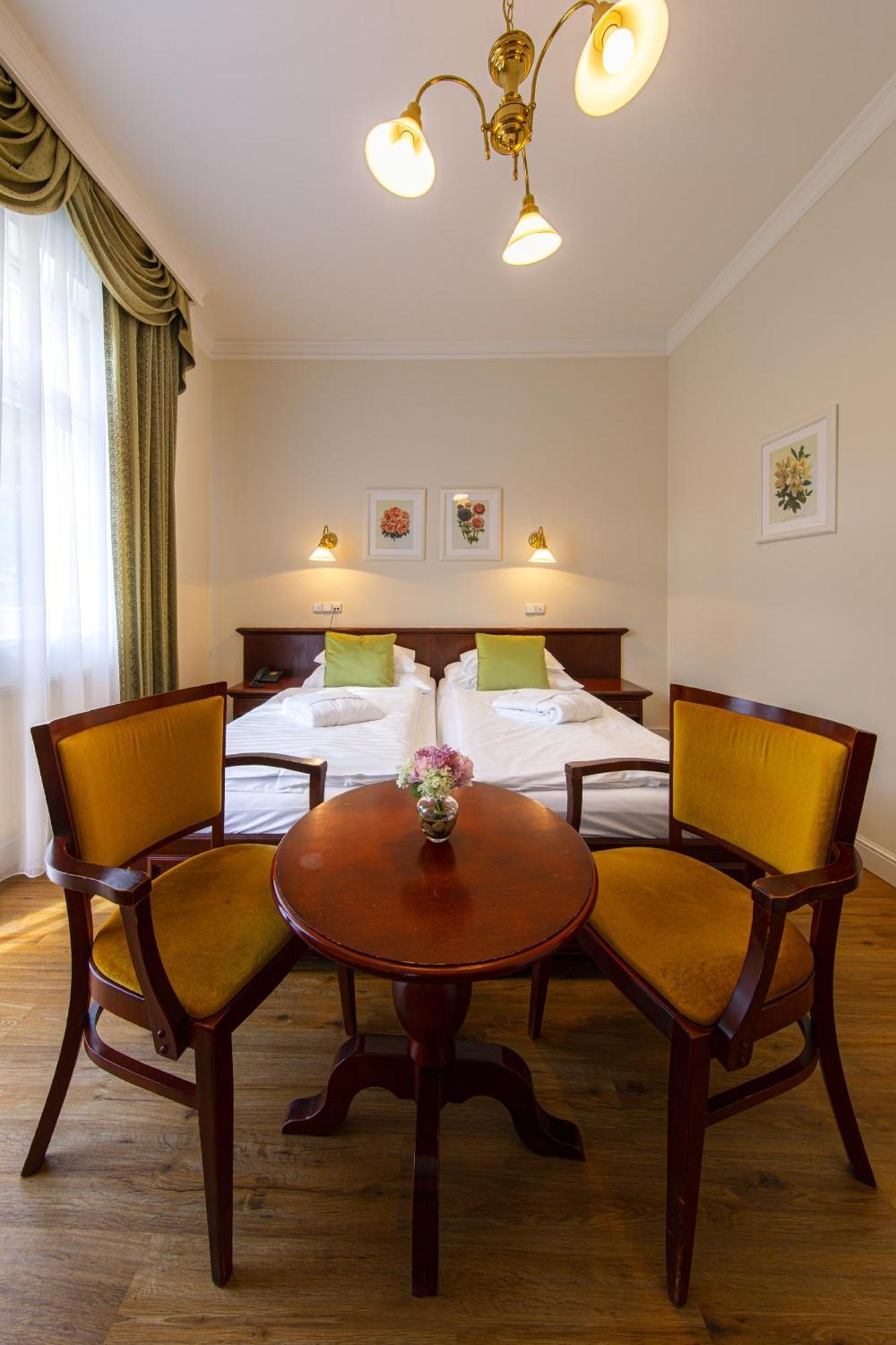 Parkhotel Richmond Karlsbad Exterior foto